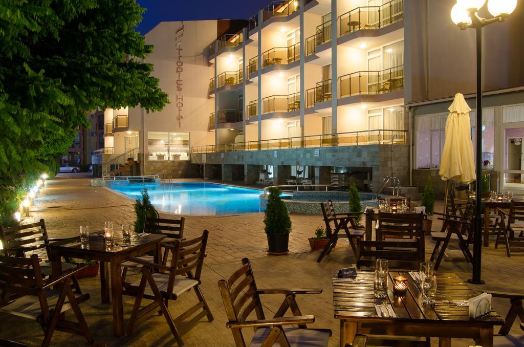 Tropics Hotel Sveti Vlas Eksteriør billede