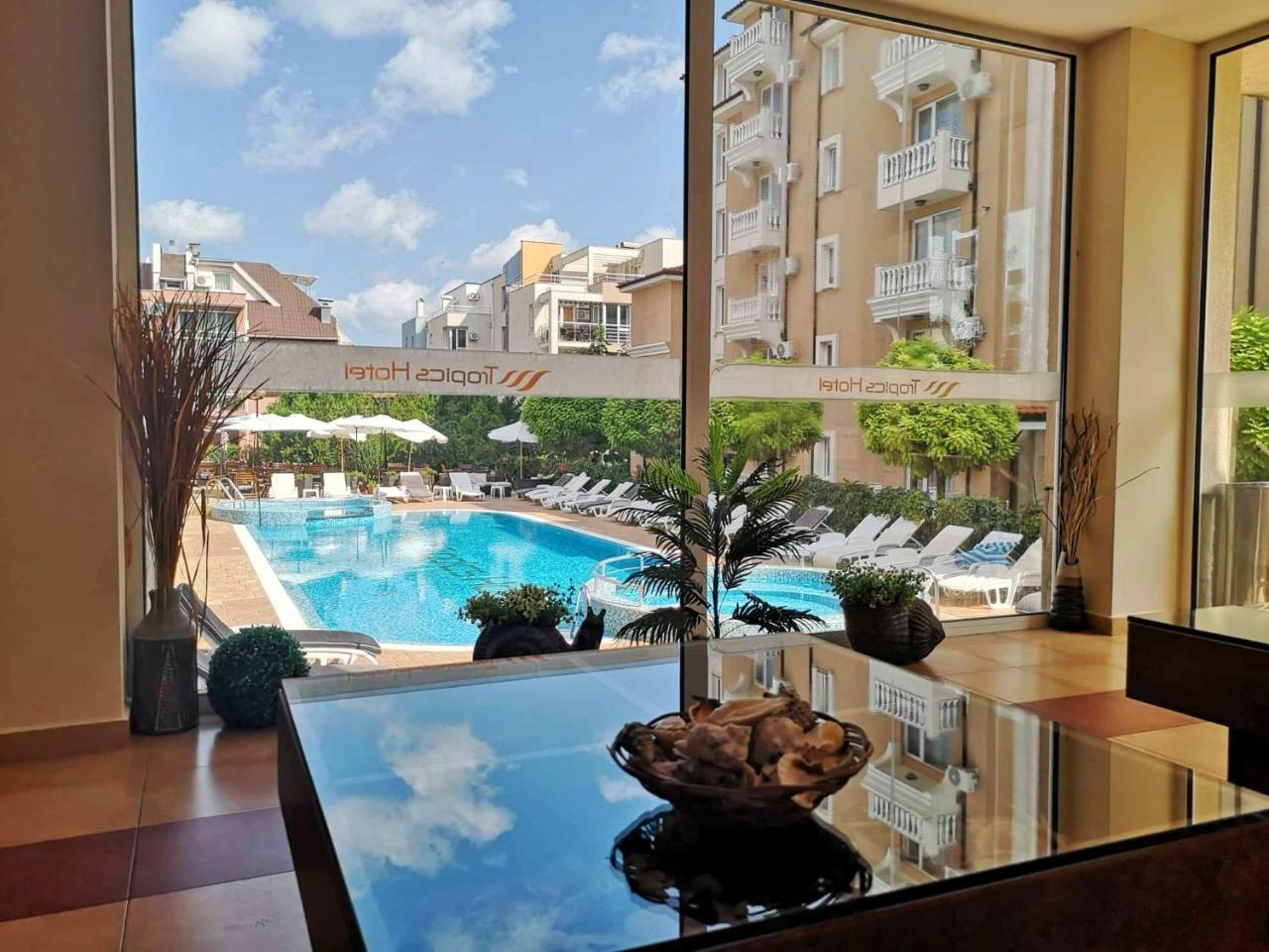 Tropics Hotel Sveti Vlas Eksteriør billede