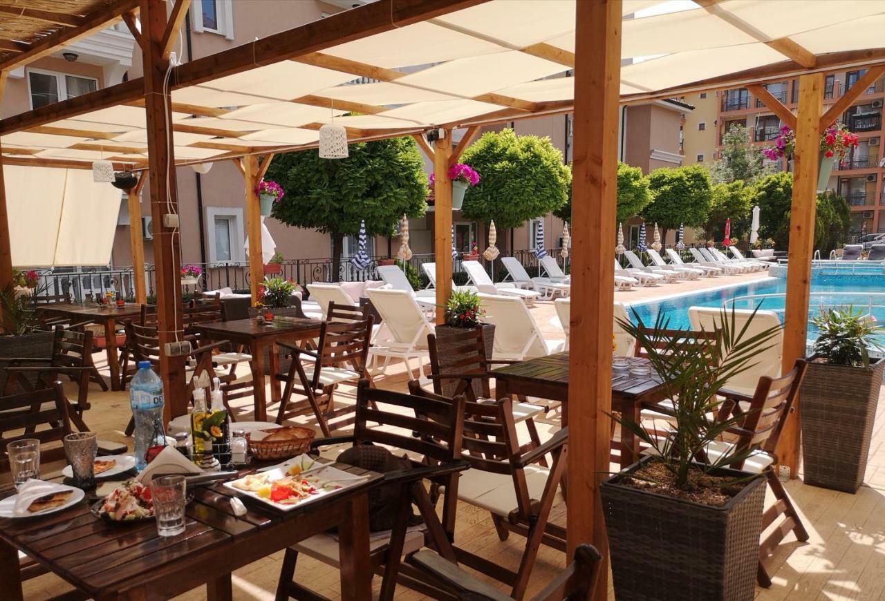 Tropics Hotel Sveti Vlas Eksteriør billede