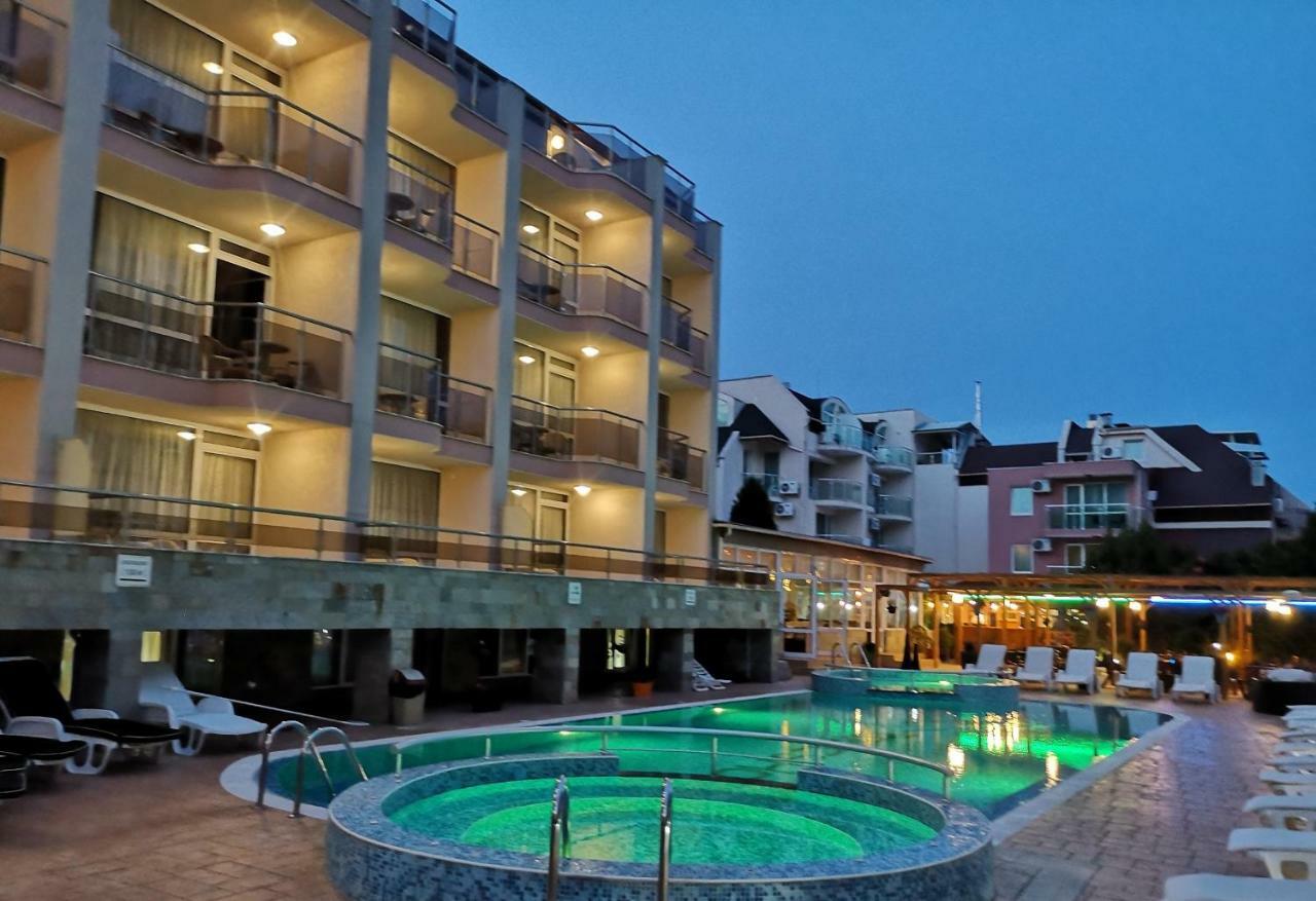 Tropics Hotel Sveti Vlas Eksteriør billede