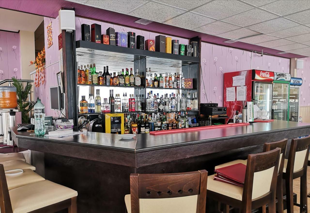 Tropics Hotel Sveti Vlas Eksteriør billede