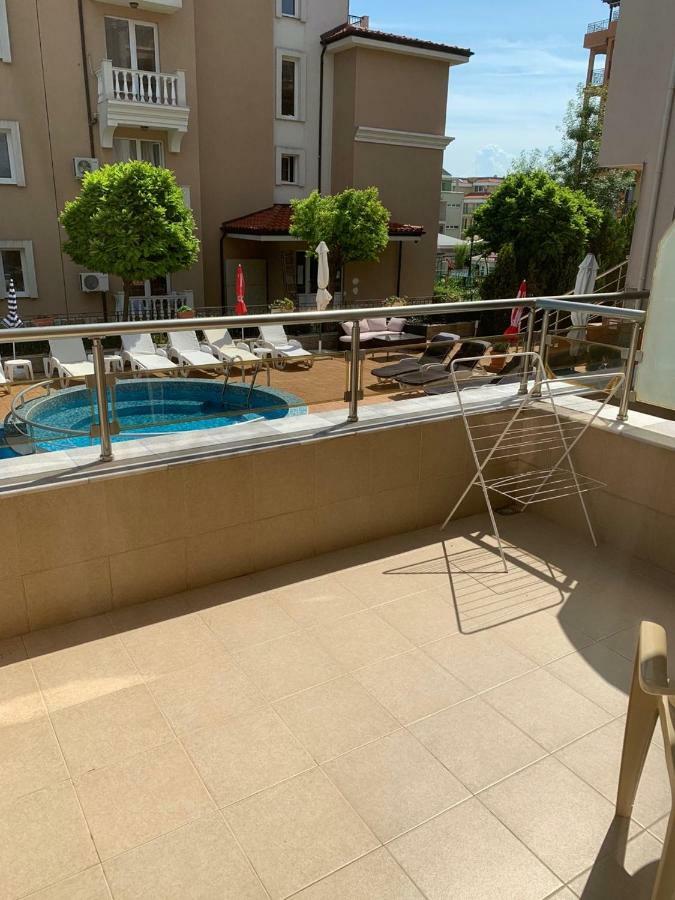 Tropics Hotel Sveti Vlas Eksteriør billede