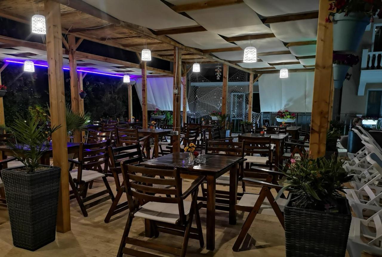Tropics Hotel Sveti Vlas Eksteriør billede