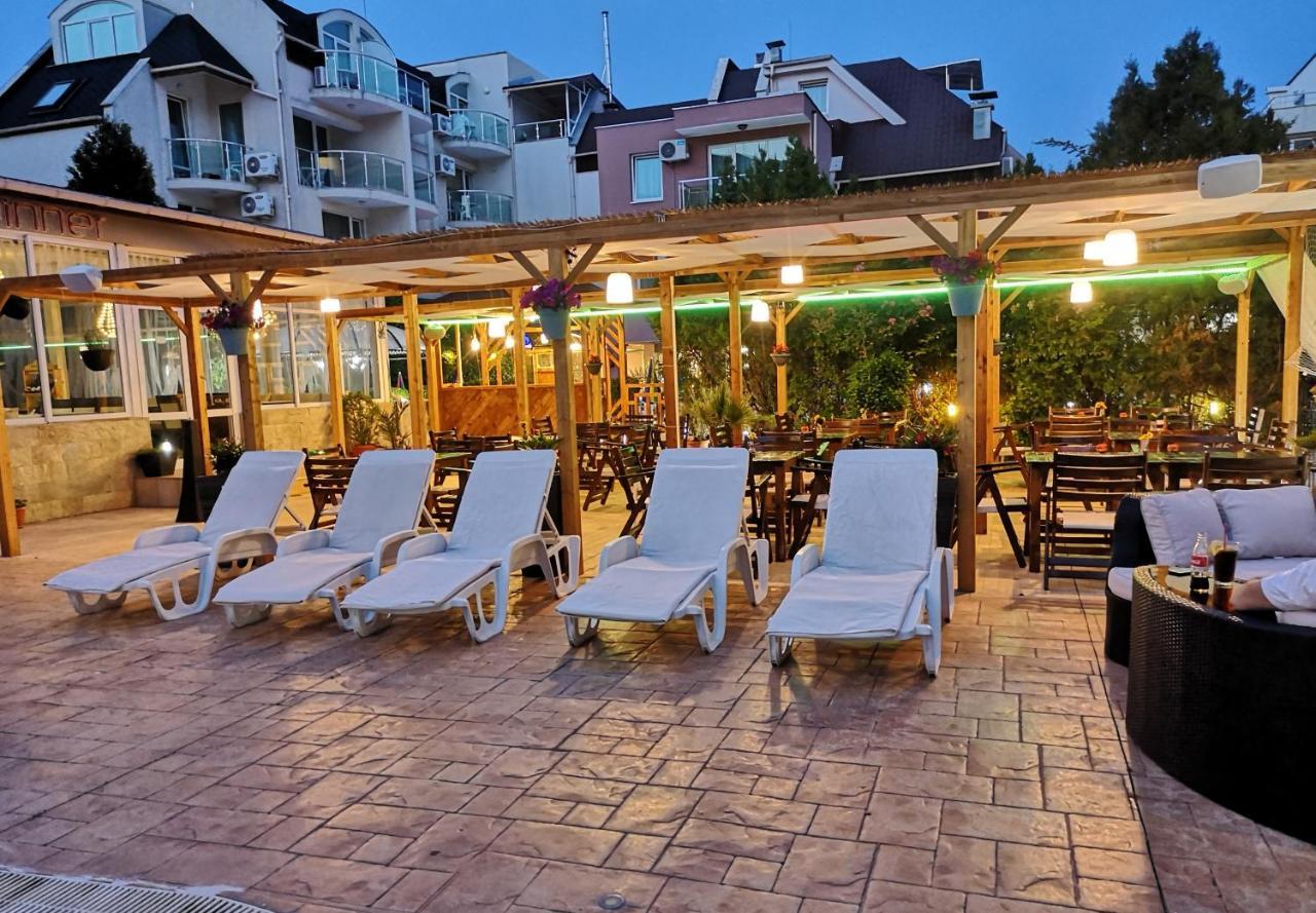 Tropics Hotel Sveti Vlas Eksteriør billede